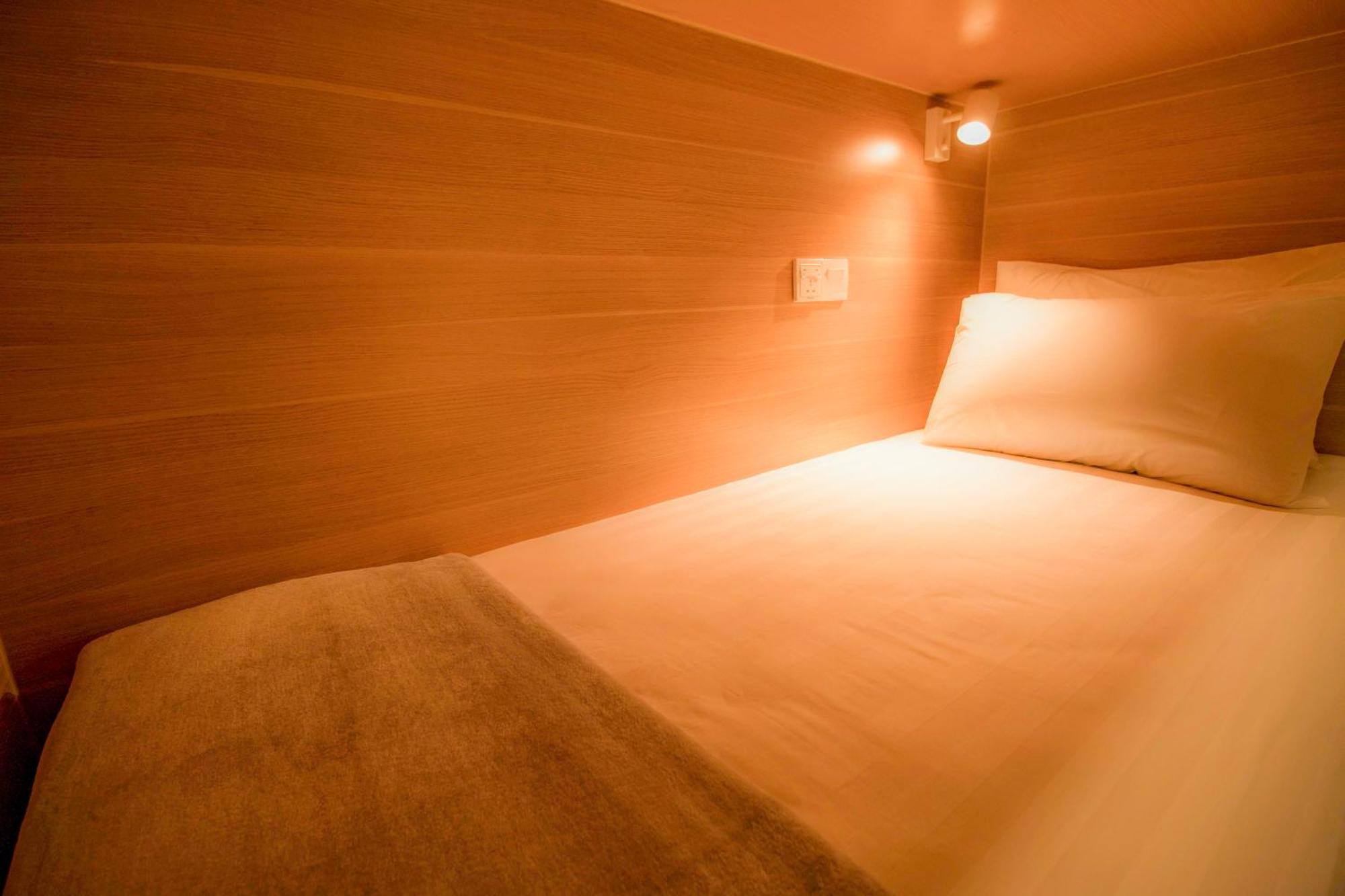 Hexa Hotel & Backpackers Capsules Bukit Bintang Kuala Lumpur Quarto foto