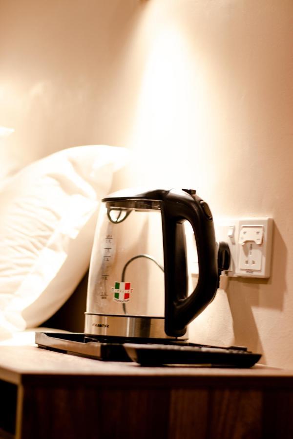 Hexa Hotel & Backpackers Capsules Bukit Bintang Kuala Lumpur Exterior foto